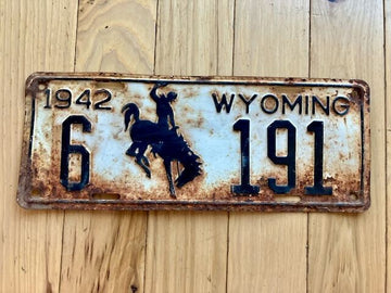 1942 Wyoming License Plate