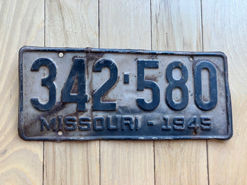 1945 Missouri License Plate