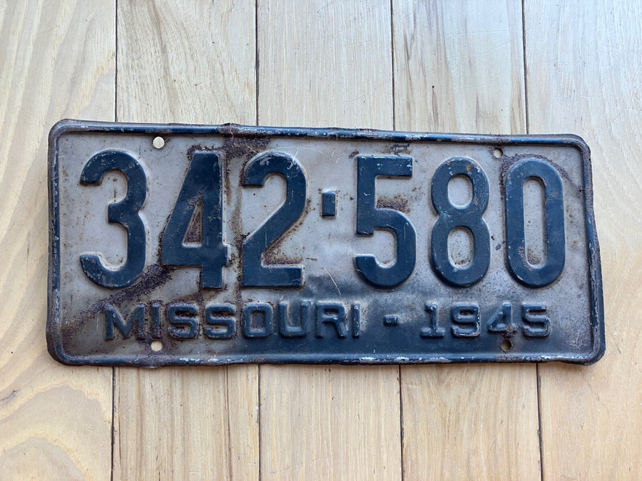 1945 Missouri License Plate