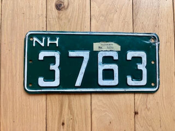 1974 New Hampshire Common Carrier Truck Bus License Plate