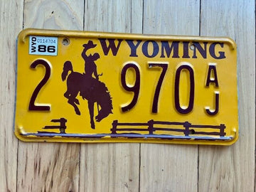 1986 Wyoming License Plate