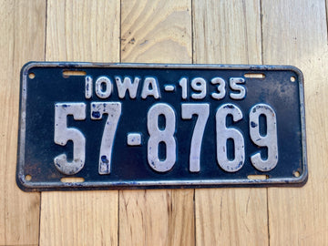 1935 Iowa License Plate