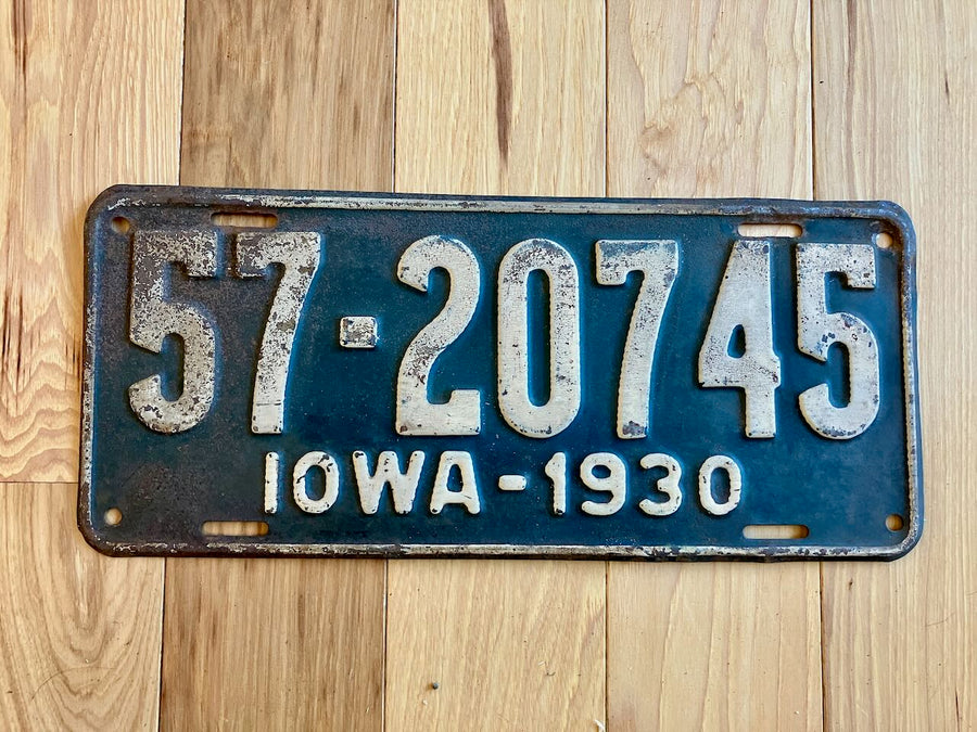 1930 Iowa License Plate