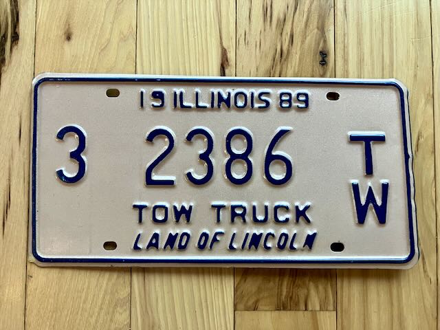 1989 Illinois Tow Truck License Plate