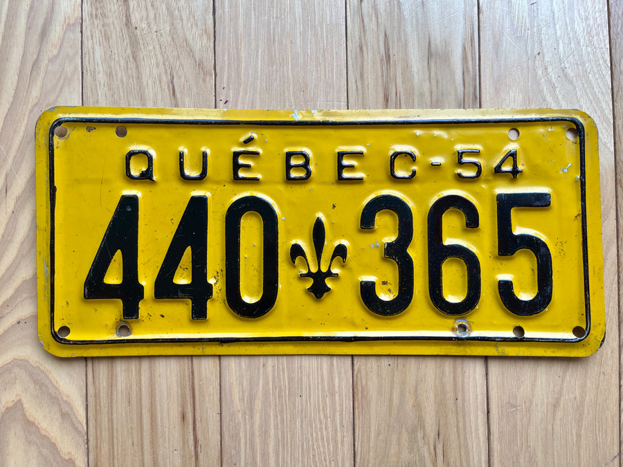 1954 Quebec License Plate