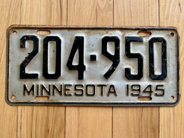 1945 Minnesota License Plate