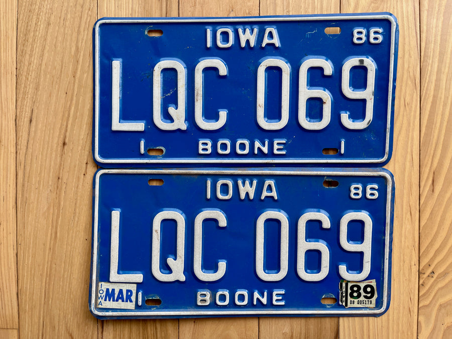 Pair of 1986/89 Iowa Boone County License Plates