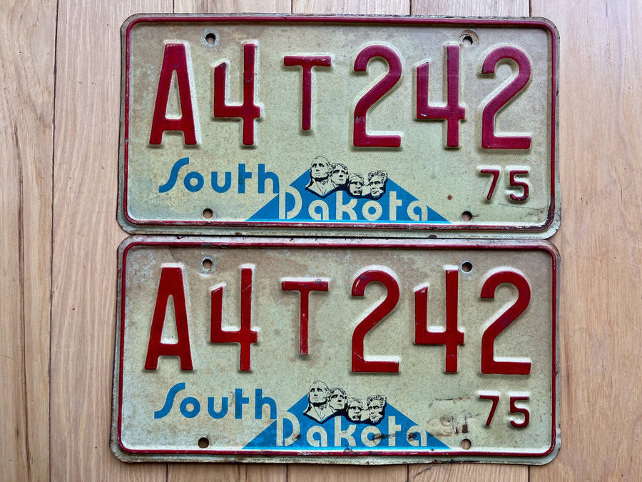 Pair of 1975 South Dakota License Plates