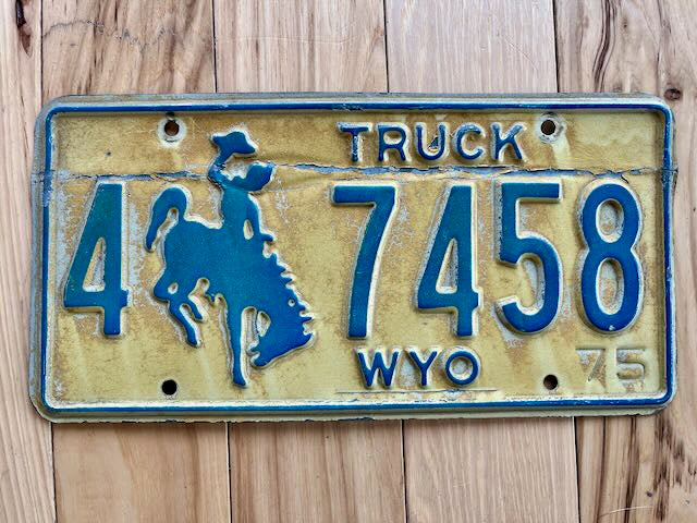 1975 Wyoming Truck License Plate