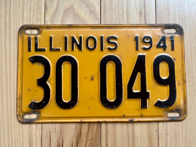 1941 Illinois License Plate