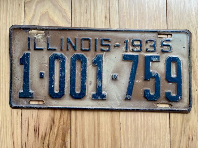 1935 Illinois License Plate