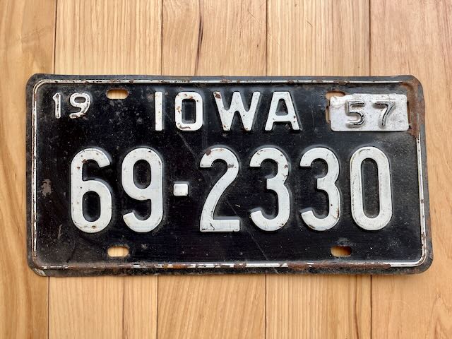 1957 Iowa License Plate