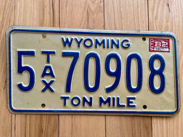 1982 Wyoming License Plate